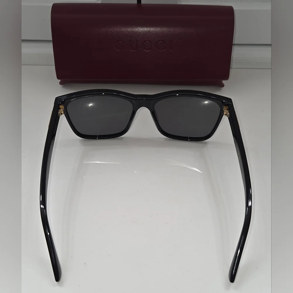 Gucci 🖤 gg0746s